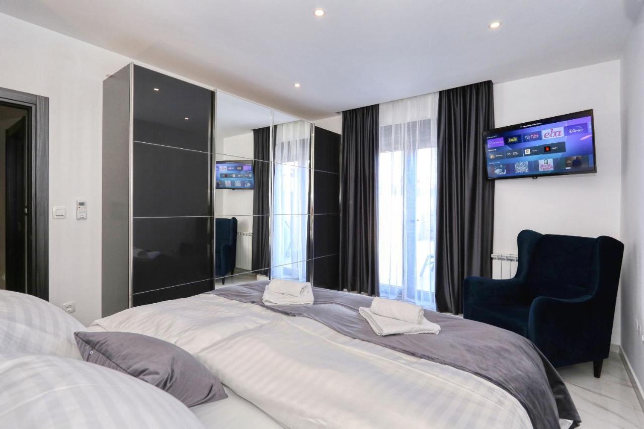 Luxury House Apartment
